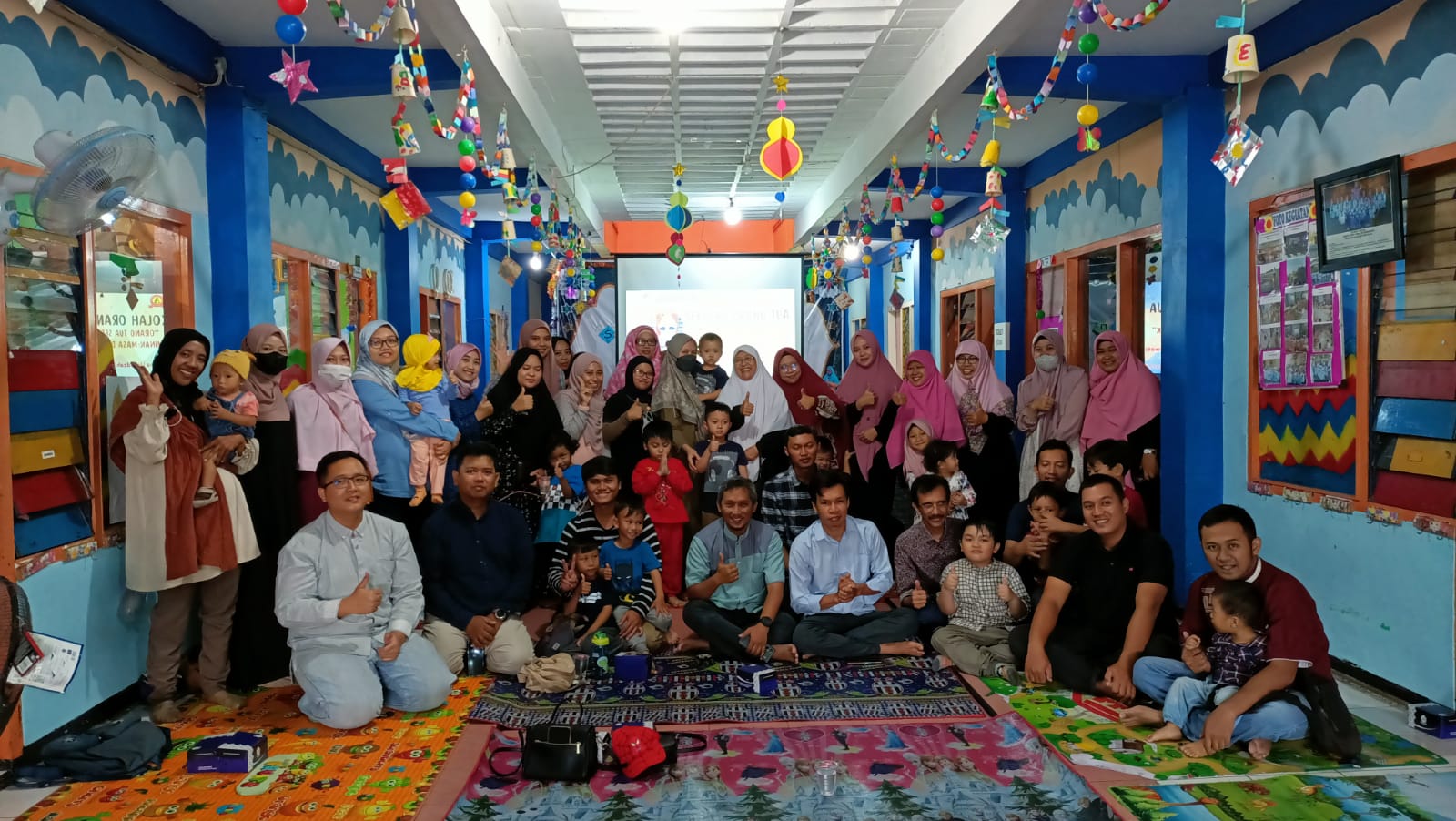 Sekolah Orang Tua dengan tema 